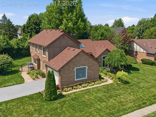14751 Ashton Ln, Shelby Twp, MI, 48315-4908 | Card Image