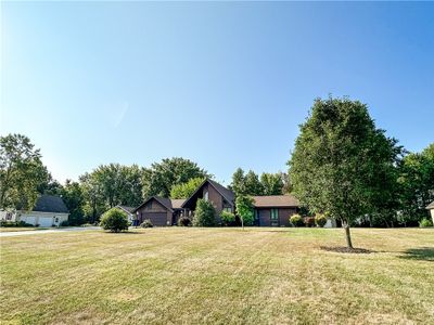 9 Lakeview Drive, House other with 3 bedrooms, 2 bathrooms and null parking in Marshall IL | Image 2