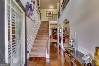 2 Story Foyer | Image 3