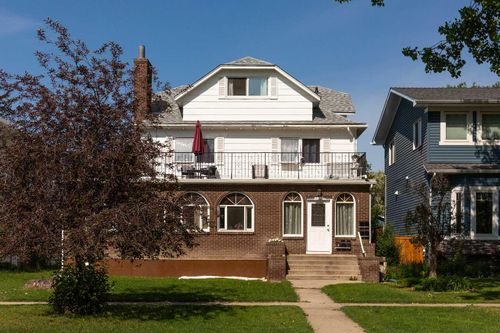 1-5-622 10 Street S, Lethbridge, AB, T1J2M8 | Card Image