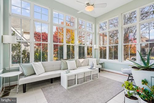 6752 Eckert Ct, WARRENTON, VA, 20187-3959 | Card Image