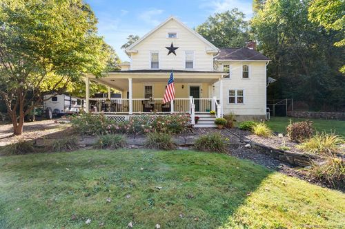 74 Middle Quarter Rd, Woodbury, CT, 06798-3901 | Card Image