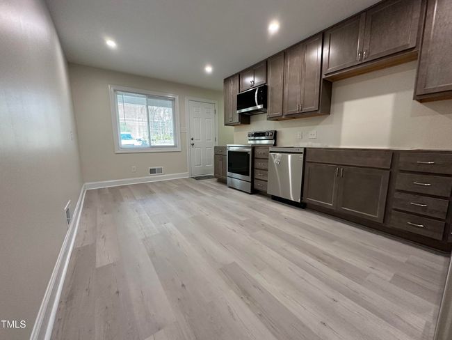 313 Main | Image 6