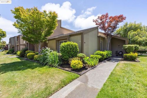 3200 Fir Ave, Alameda, CA, 94502-6946 | Card Image