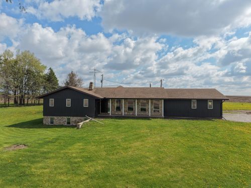 329 Wren Ave, Ackley, IA, 50601-8508 | Card Image