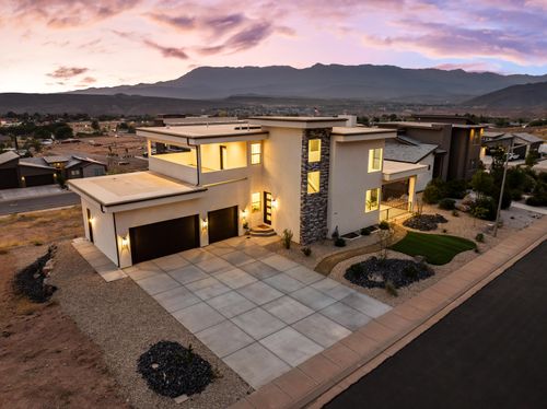 445 N 250 E, La Verkin, UT, 84745-1204 | Card Image