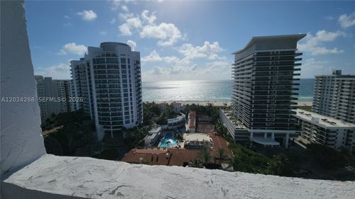 404-5900 Collins Ave, Miami Beach, FL, 33140-2227 | Card Image