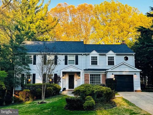 3811 Bent Branch Rd, FALLS CHURCH, VA, 22041-1009 | Card Image