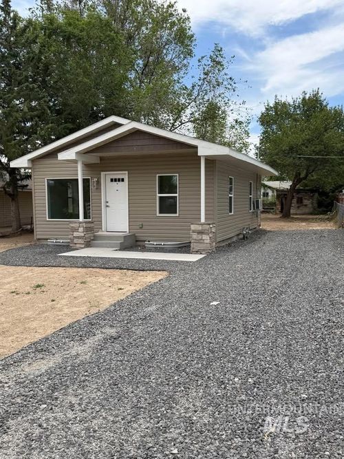 329 Lincoln St, Kimberly, ID, 83341-2023 | Card Image