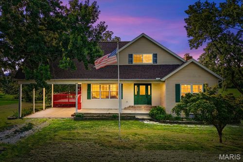 8718 D Road, Waterloo, IL, 62298 | Card Image