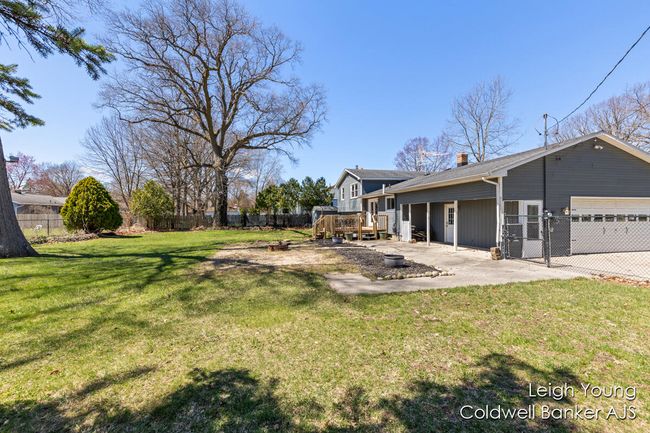 Fenced Back Yard | Image 40