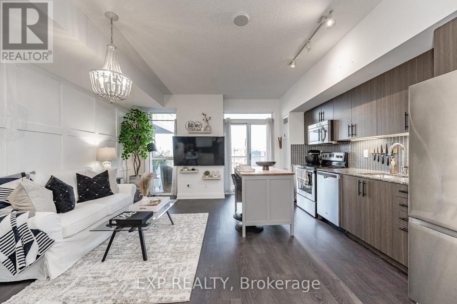 Residential Lease in Oakville (CO Central) 5