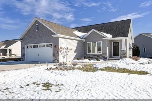 5010 W Woods Creek Lane, GRAND CHUTE, WI, 54913 | Card Image