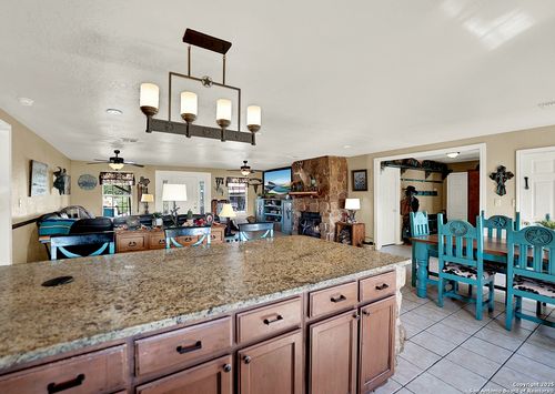 10470 Fm 539, Sutherland Springs, TX, 78161-9715 | Card Image