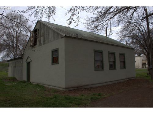 316 Sw 22nd St, Pendleton, OR, 97801-1850 | Card Image