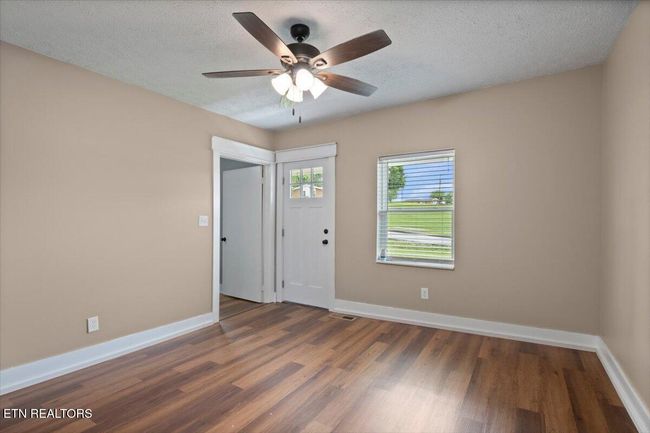 715 E Kentucky Ave, House other with 2 bedrooms, 1 bathrooms and null parking in La Follette TN | Image 5