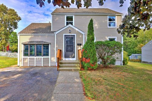 100 Matthew Dr, Stratford, CT, 06614-3322 | Card Image