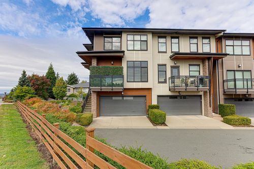 23-2687 158 St, Surrey, BC, V3Z6V3 | Card Image