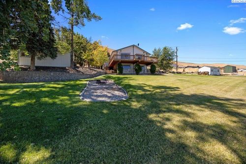 36605 E Red Mountain Rd, Benton City, WA, 99320-7569 | Card Image