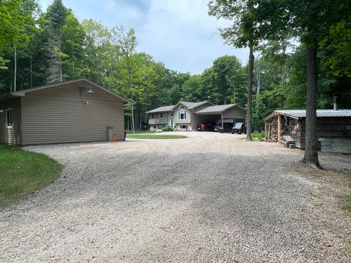 176 Ski Hill Rd, Powassan, ON, P0H1Z0 | Card Image