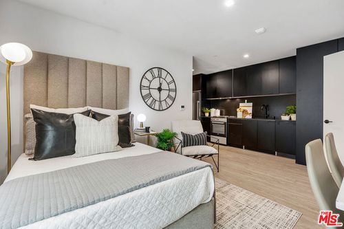 536-3667 Keystone Ave, Los Angeles, CA, 90034-2652 | Card Image