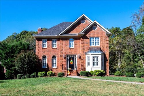 8930 Doubletree Ln, Clemmons, NC, 27012-8309 | Card Image