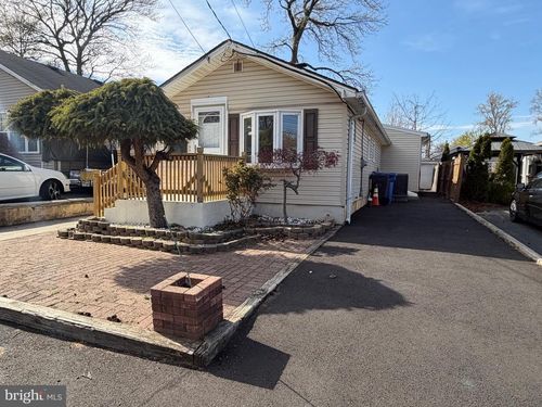 226 Outlook Boulevard, Keyport, NJ, 07735 | Card Image