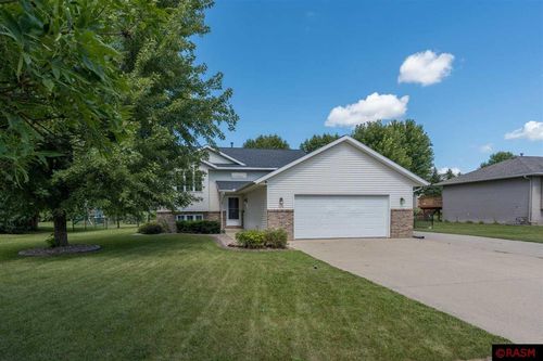 532 Le Sueur Ave, Eagle Lake, MN, 56024-4600 | Card Image