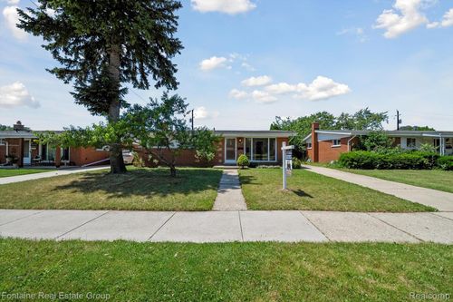 8657 Mercedes Street, Dearborn Heights, MI, 48127 | Card Image