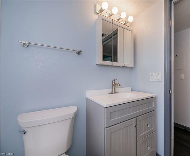 104 - 1051 Forrest Nelson Blvd, Condo with 2 bedrooms, 2 bathrooms and null parking in PORT CHARLOTTE FL | Image 11