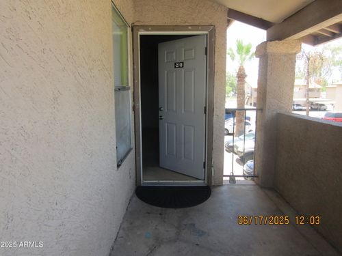 218-260 W 8th Ave, Mesa, AZ, 85210-8630 | Card Image