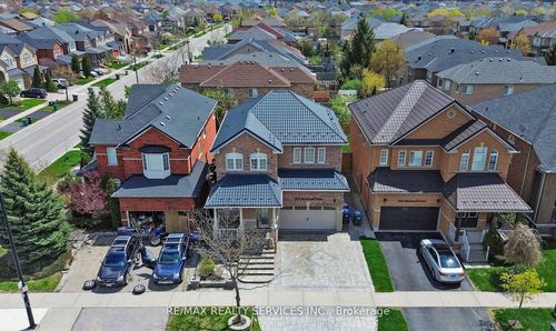 3822 Mcdowell Dr, Mississauga, ON, L5M6X9 | Card Image
