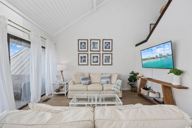 Vaulted ceilings- Shiplap | Image 6