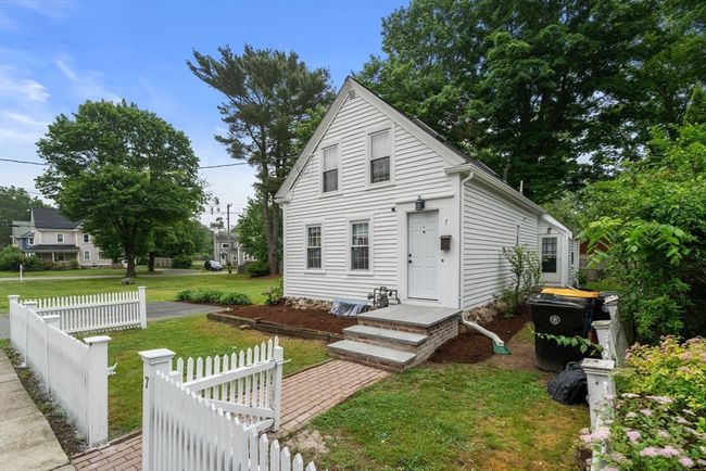 7 Summit Ave, House other with 3 bedrooms, 1 bathrooms and 4 parking in Sharon MA | Image 19