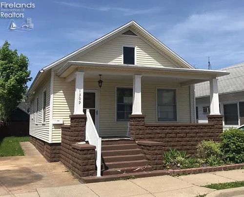 1309 Stone St, Sandusky, OH, 44870-3146 | Card Image