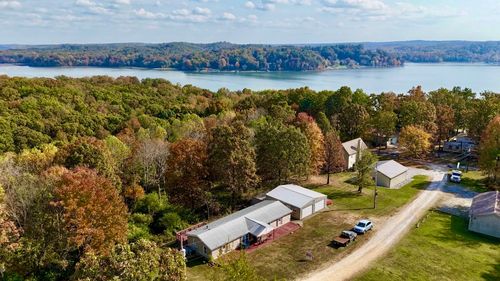 46 Bluff Point Rdg, Waverly, TN, 37185-3488 | Card Image