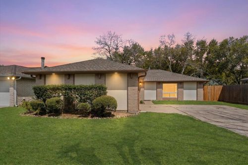 2816 Forest Point Dr, League City, TX, 77573-5754 | Card Image
