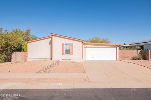 6205 E Rough Rock Drive, Tucson, AZ, 85756 | Card Image