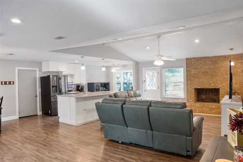 3011 Tanglewood Dr, Commerce, TX, 75428-3815 | Card Image