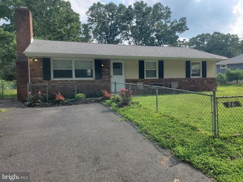 261 Garden Ave, BROWNS MILLS, NJ, 08015-1954 | Card Image