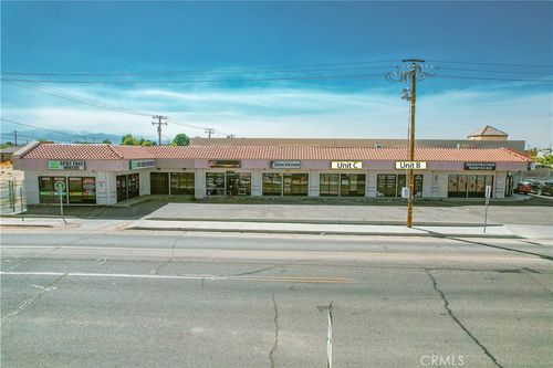 b-14895 Bear Valley Rd, Hesperia, CA, 92345-1678 | Card Image