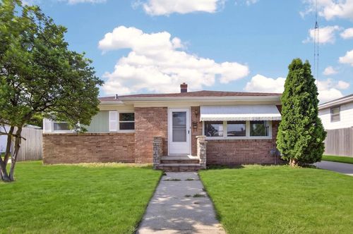 1008 Saxony Drive, RACINE, WI, 53402 | Card Image