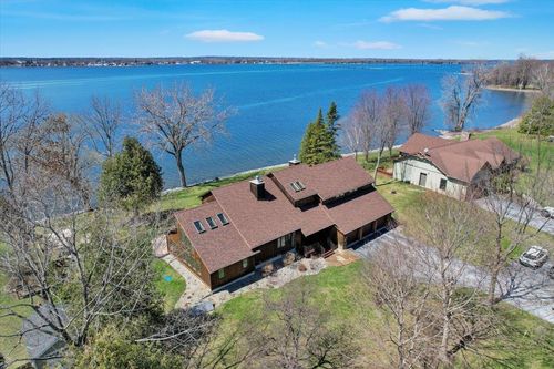 1360 Windmill Pt, Alburgh, VT, 05440-1713 | Card Image