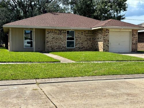 2425 Yorktowne Dr, La Place, LA, 70068-2321 | Card Image