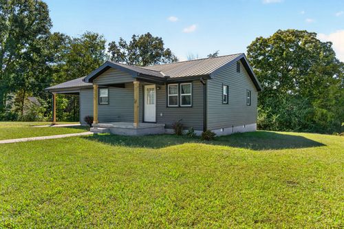 555 Pistole Rd, Sparta, TN, 38583-5110 | Card Image