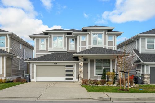 19655 74a Ave, Langley, BC, V2Y3R8 | Card Image