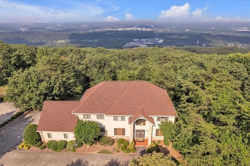 815 Battlefield Park Dr, DALTON, GA, 30720-3865 | Card Image