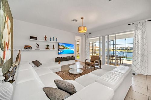 447 Marcello Blvd, KISSIMMEE, FL, 34746-6167 | Card Image