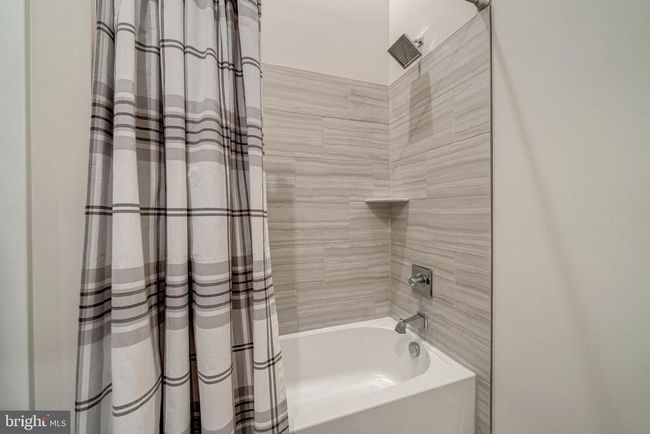 APT-102 - 1761 Old Meadow Rd, Condo with 2 bedrooms, 3 bathrooms and null parking in MCLEAN VA | Image 30