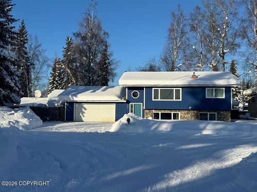 4416 Stanford Dr, Fairbanks, AK, 99709-3012 | Card Image